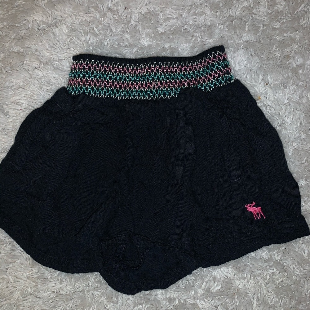Abercrombie flowey shorts